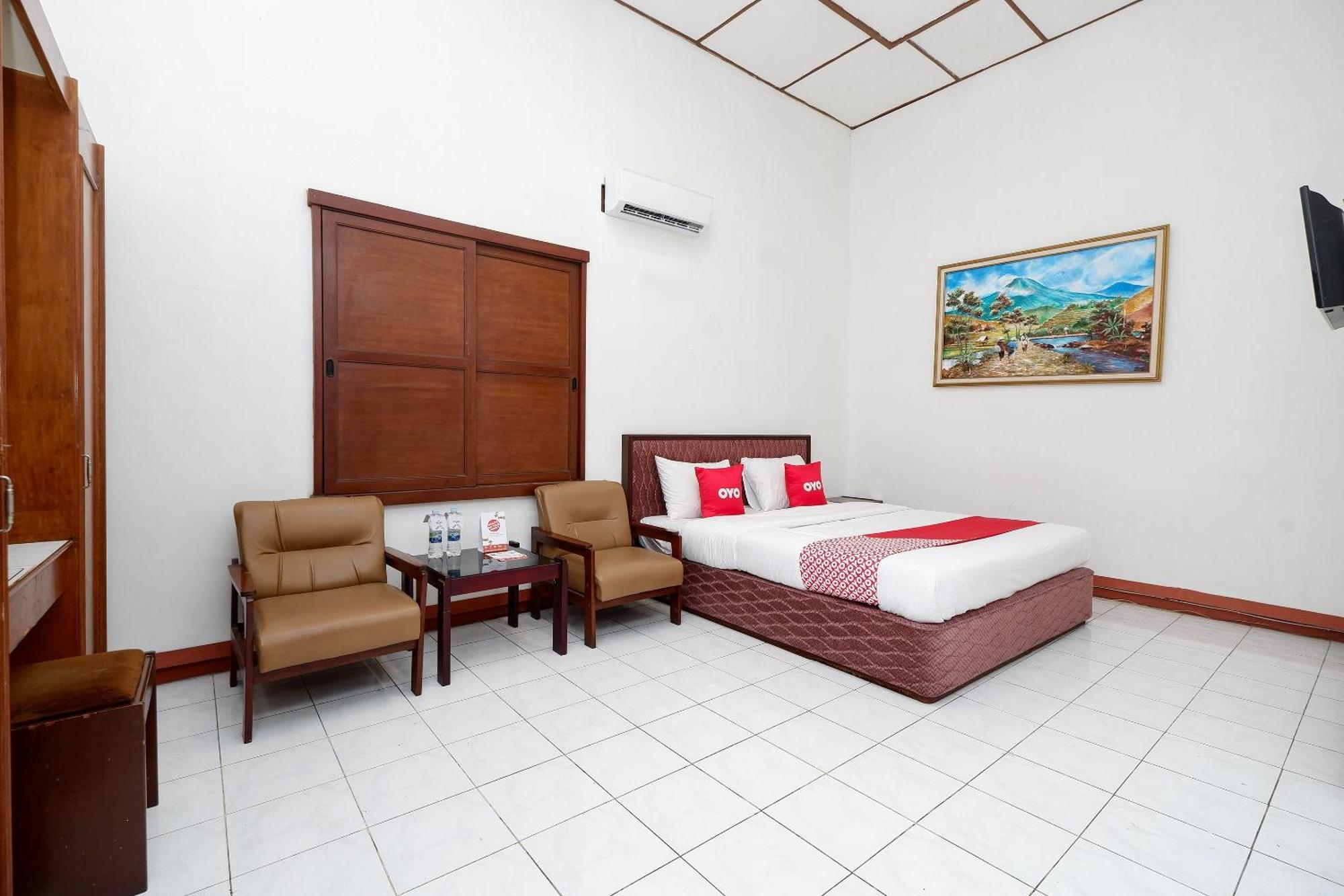 OYO 1644 Hotel Griya Kencana Solo Dış mekan fotoğraf